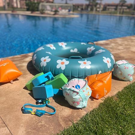 Mini-Villa Situee Dans Une Residence Prestigia A Marrakech, Avec Une Vue Sur La Piscine Et Le Golf Une Securite 24H Sur 24 Et Une Proximite Ideale De L Aeroport 5 Minutes C Est Une Offre Parfaite Pour Des Vacances Marrakesh Buitenkant foto